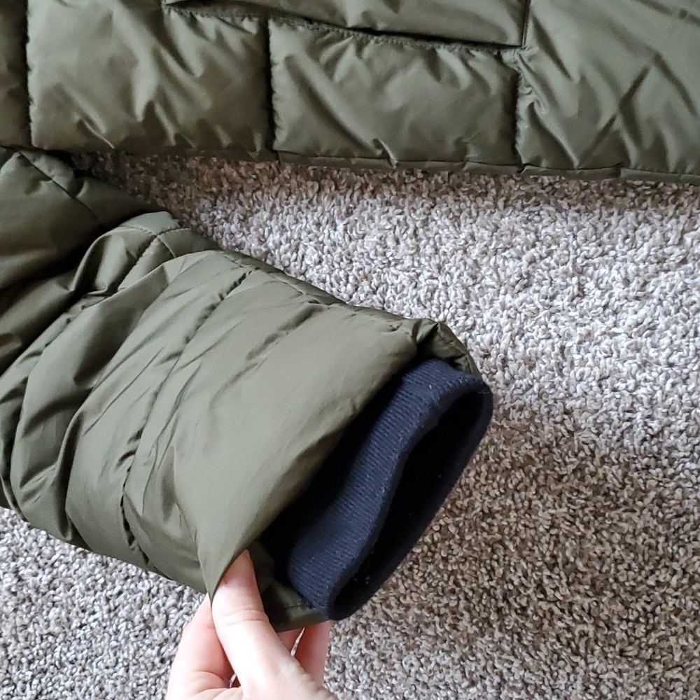 Snow Jacket - Picture 5 of 8